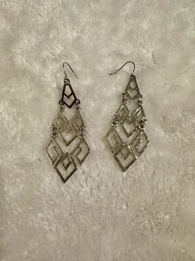 Source Unknown Silver Geometric Dangle Earrings